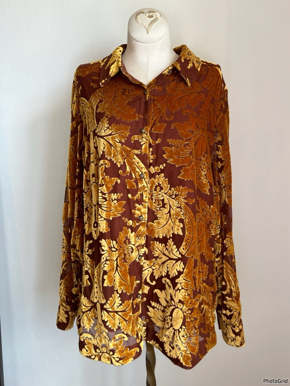 Soft Surroundings Gold Velvet Leaf Button Down Medium